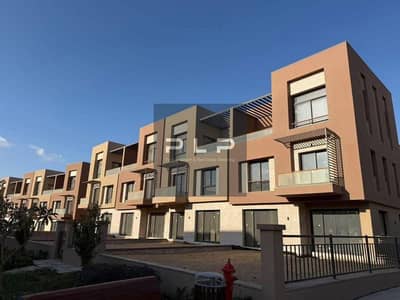 4 Bedroom Townhouse for Sale in New Cairo, Cairo - 702696614_2395253420951695_7072531919465982280_n. jpg