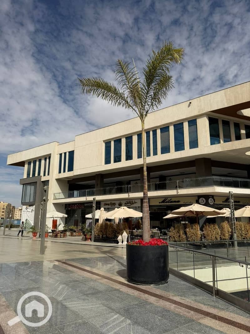 Restaurant ready to move in a prime location inside West Gate Mall next to Dolphin Mall – pohled 2
