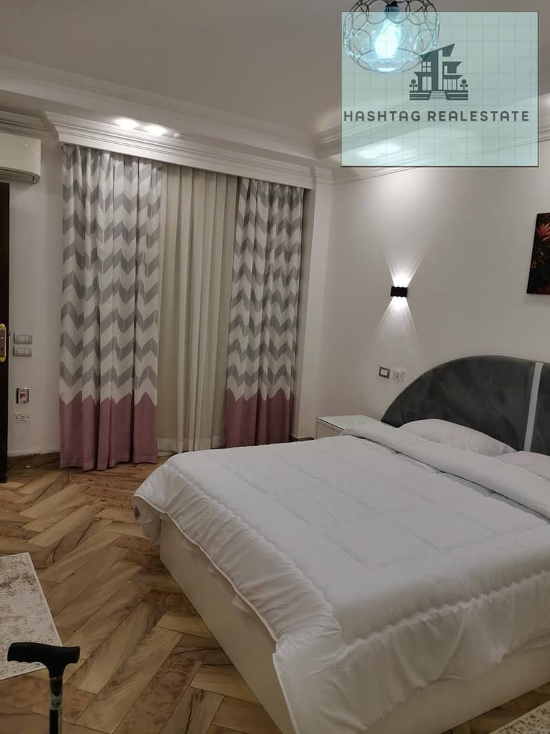 For sale, the best apartment in the Zayed Dunes compound, ground floor with a garden, 147 sqm, 3 bedrooms, 2 bathrooms, and a two-piece reception, fully furnished with appliances and air conditioning, and the garden has trees. - Ansicht 5