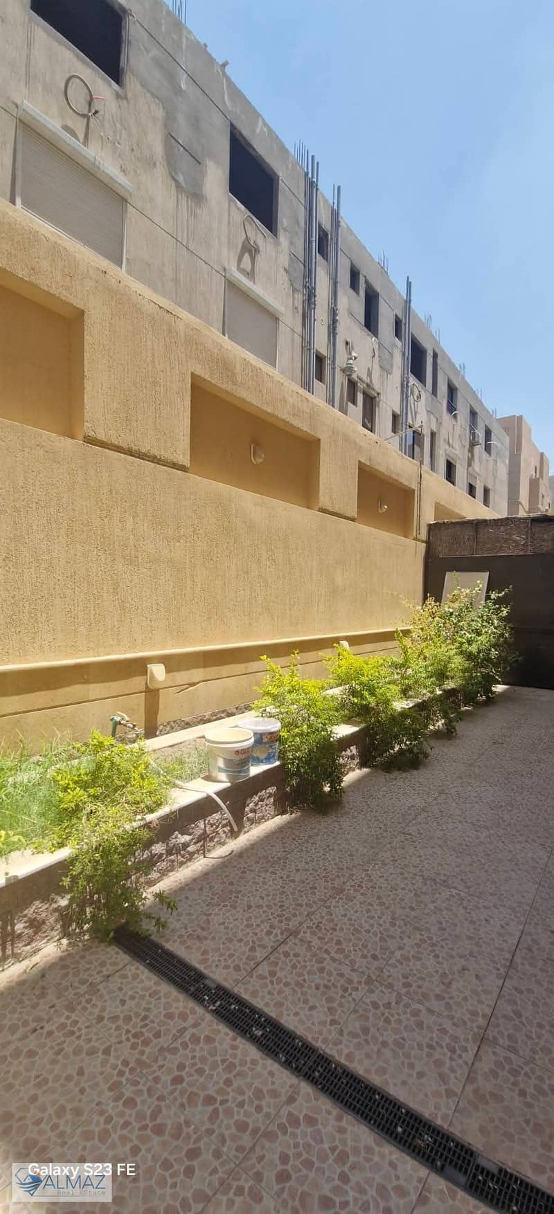 Unfurnished duplex for rent with ultra-super-lux finishing, located in the Yasmeen 6 Villas area of the First Settlement (Tagamoa El Awal). It is si - Widok 5