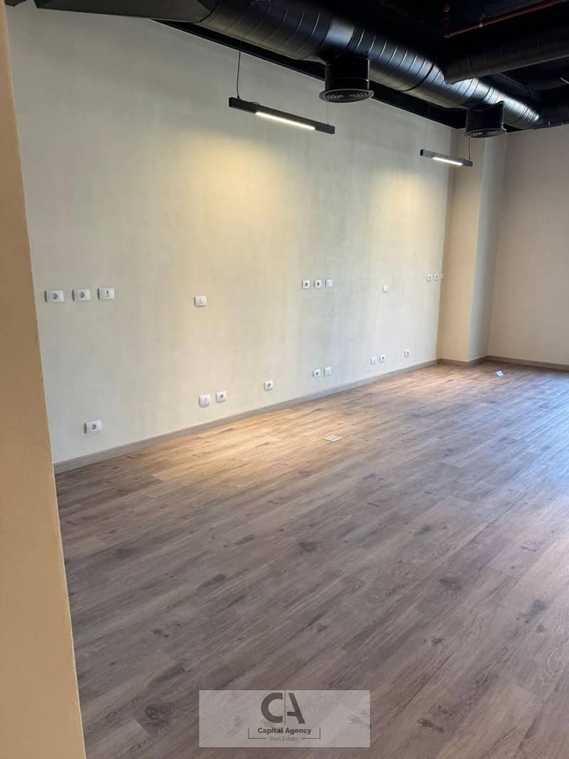 Clinic for rent, 78 sq m, in District 5 - a bargain price - finished with air conditioning - Fifth Settlement - Mehr