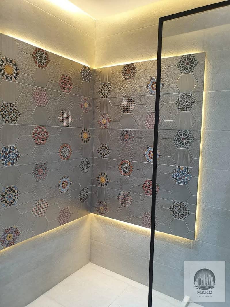Apartment for rent in North Lotus, 200 sq m, modern finishing, panoramic view, third floor, elevator, price 25,000 - Mehr