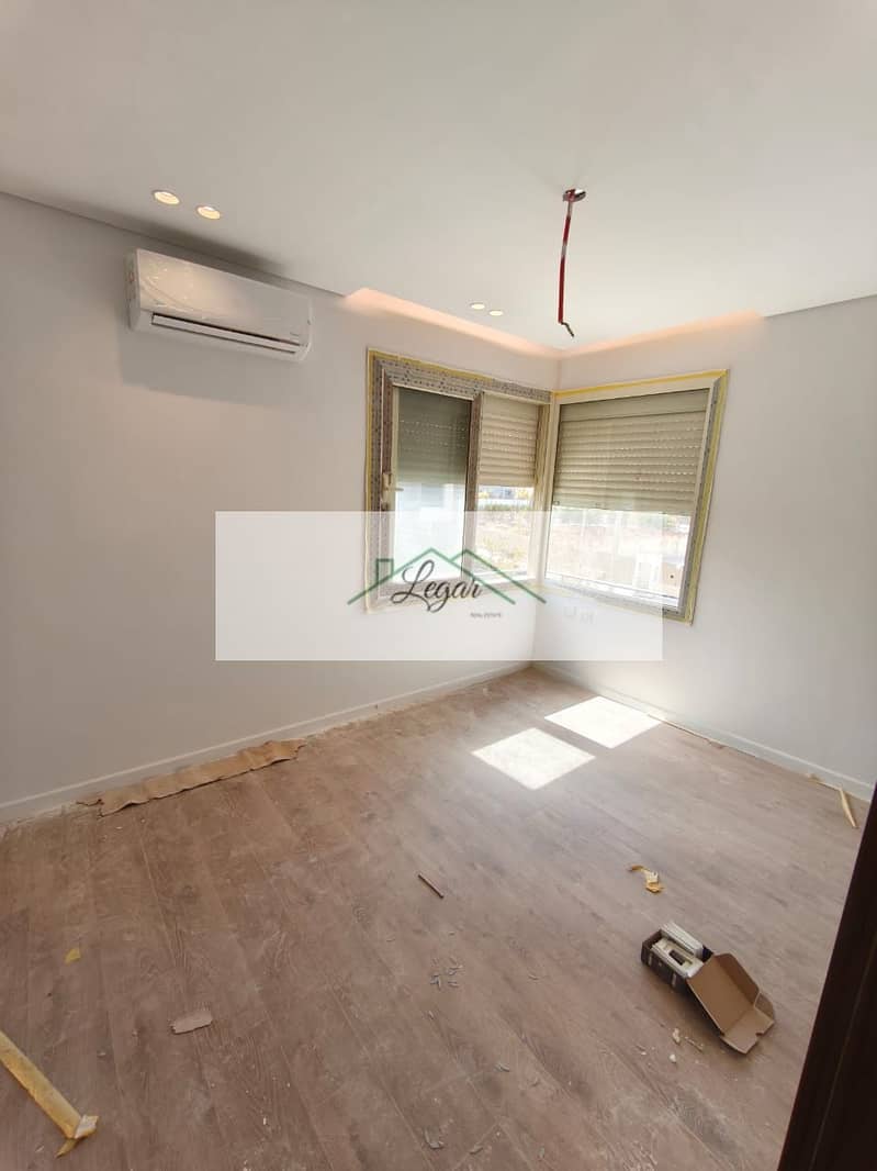 Villa for rent in The Crown Compound, 287 sq m, with kitchen and air conditioning, at a bargain price. - Widok 4