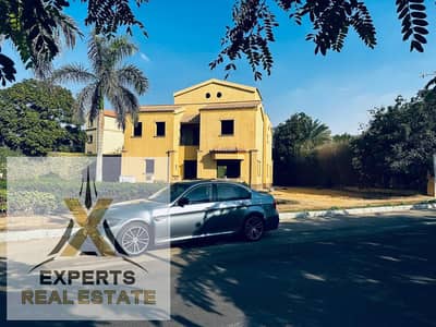 6 Bedroom Villa for Sale in Madinaty, Cairo - ac6237f3-c8af-4965-bde7-6defe0ca5487. jpg 6 Bedroom Villa for Sale in Madinaty, Cairo - ac6237f3-c8af-4965-bde7-6defe0ca5487. jpg