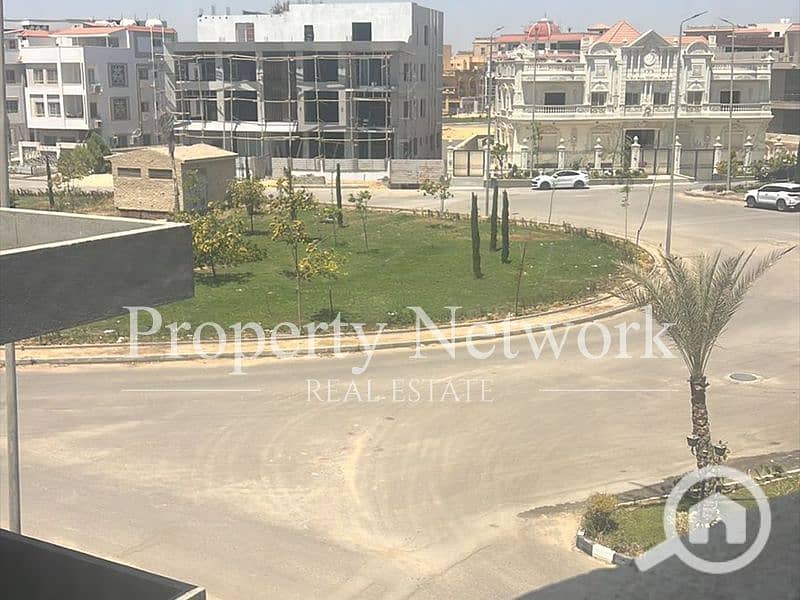 22 AMK077 (22). png