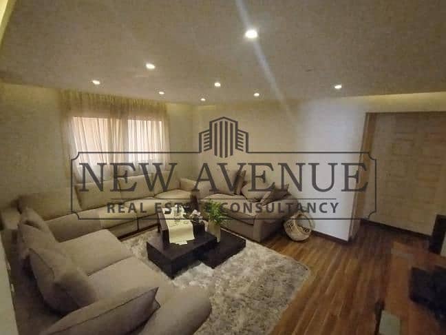 Fully finished & furnished Apartment with AC's and one parking slot new building floor 9 for sale in Masr l gededa Almaza - Widok 2