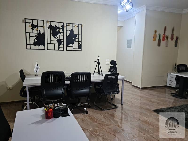 Basement for rent in Al Banafseg 11, a villa near 90th Street, 170 sq m, two rooms, bathroom, and a 3-piece reception area. Suitable for residential o - Więcej