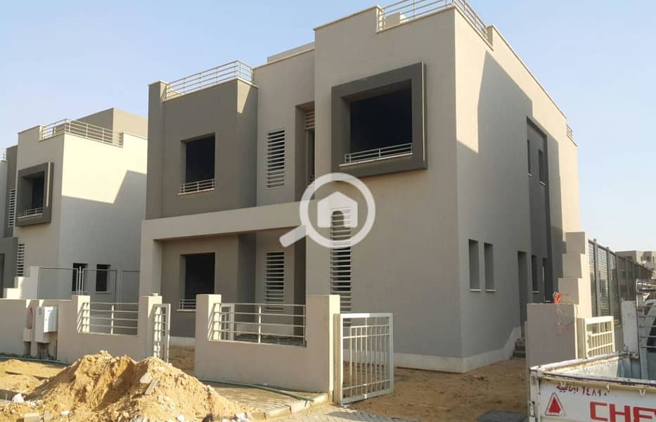 Standalone villa for sale , Palm Hills Katameya Extension , Very prime location , Ready to move , PK2 - Widok 2