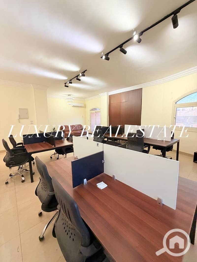 Office for rent, super lux finish, fully air-conditioned, 250 meters, Sheikh Zayed - Ansicht 2