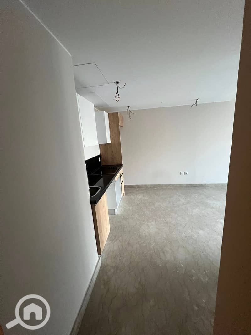 Fully finished apartment with air conditioning | Immediate delivery in Zayed Towers, sixth floor - Widok 3