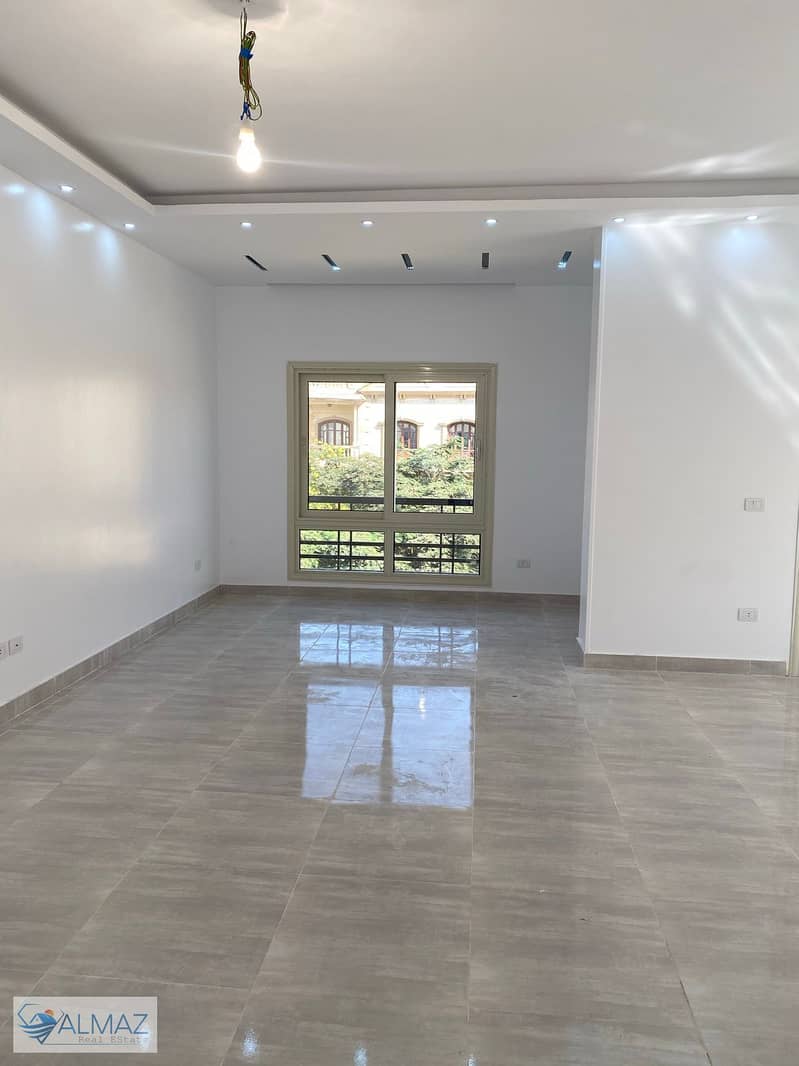 An unfurnished apartment is available for rent in the South Academy area (Zone A) of the First Settlement. It is ready for immediate occupancy and off - Ansicht 6
