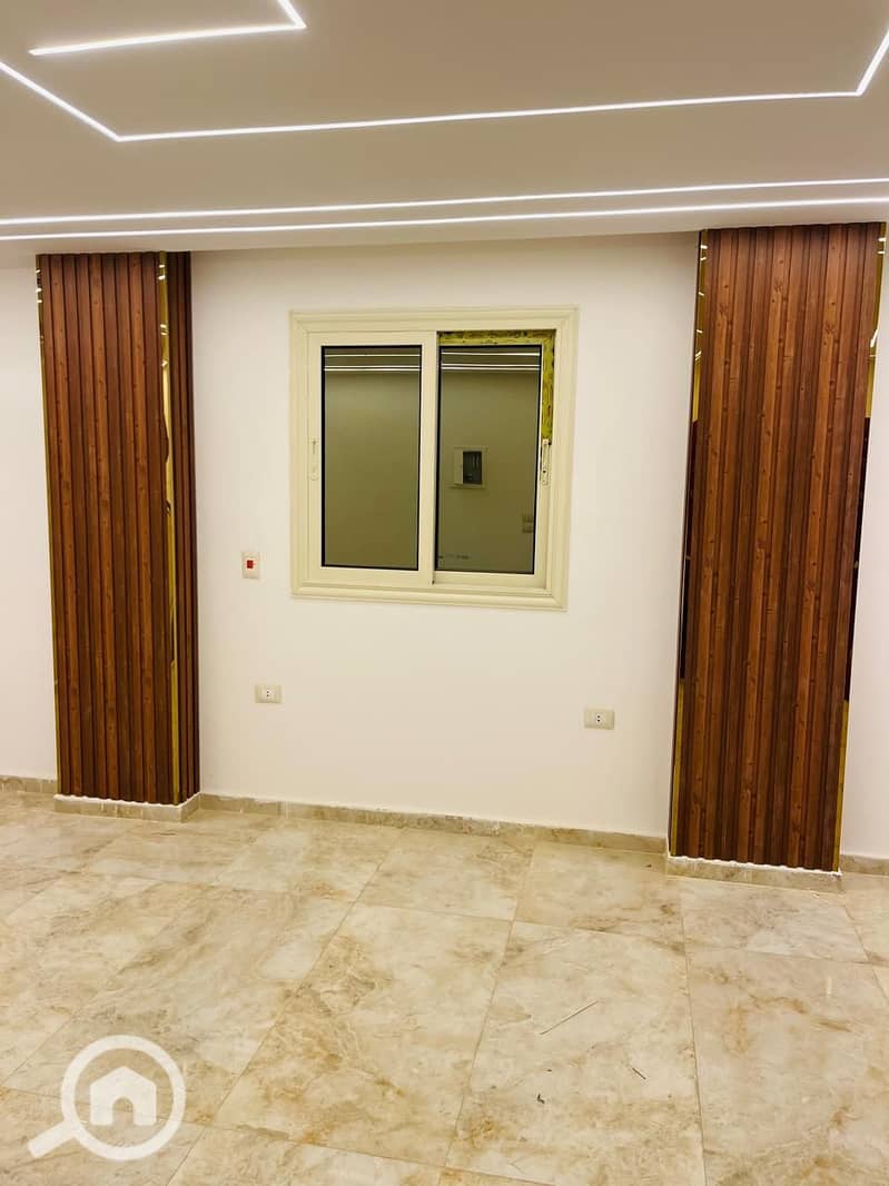 Premium first-floor apartment available for sale in the sought-after El Ferdous Compound, 6th of October City. This exceptional property is housed in - Ansicht 3