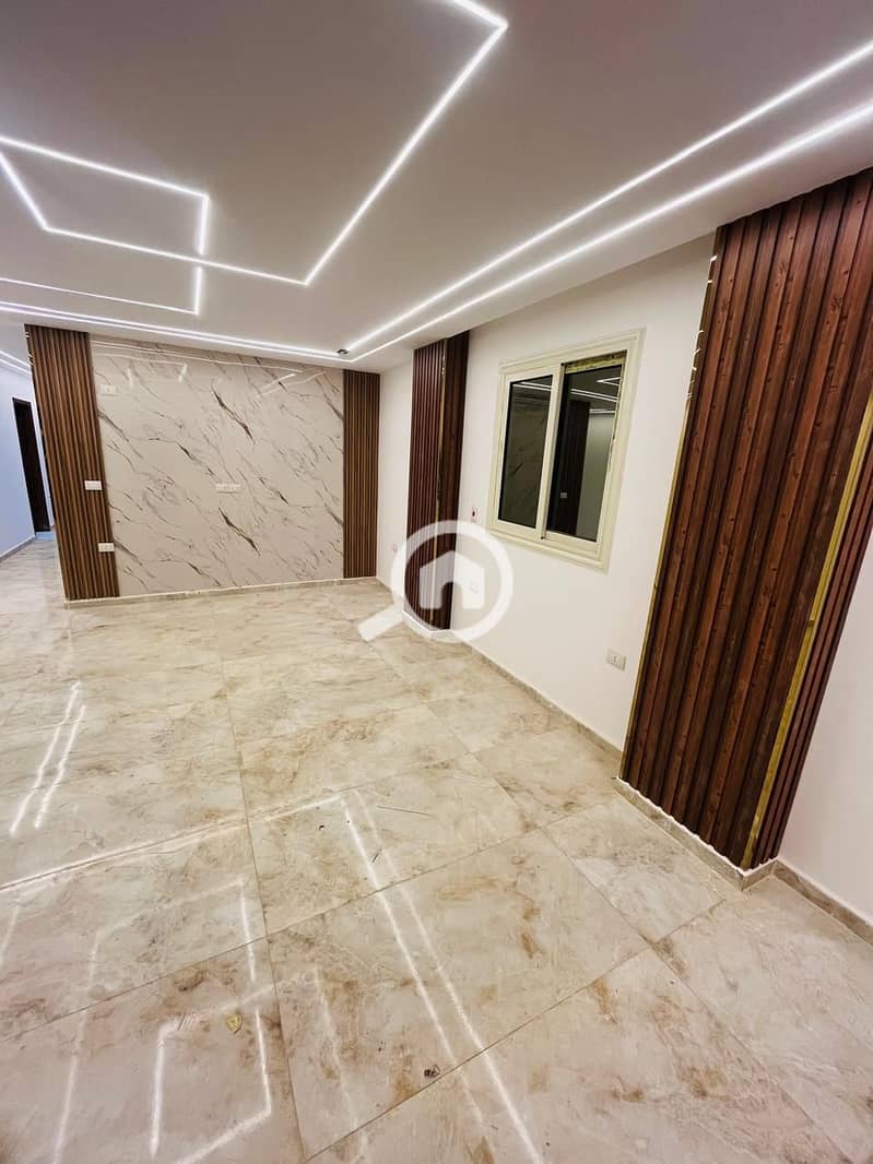 Premium first-floor apartment available for sale in the sought-after El Ferdous Compound, 6th of October City. This exceptional property is housed in - Ansicht 5
