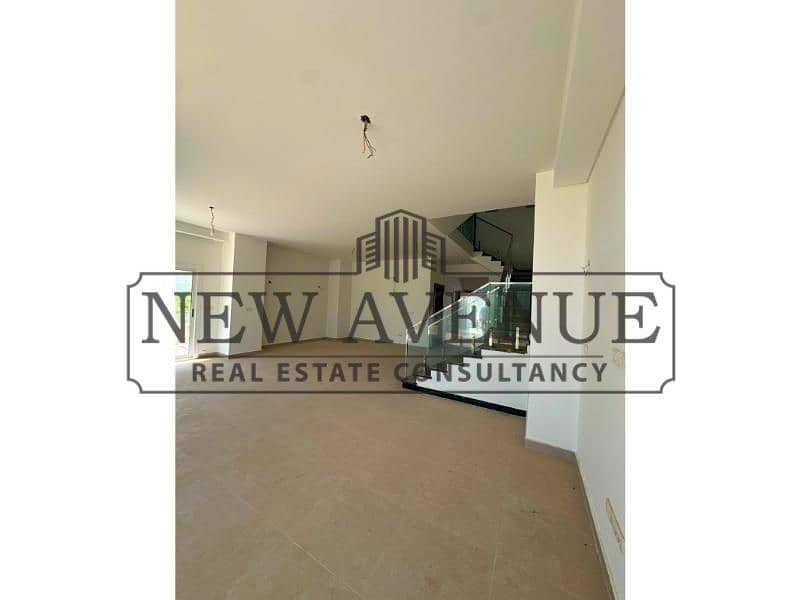 Ready to move Luxury Twin Villa for Sale Fully Finished in Mazarine Compound New Alamein City - North Coast - Vista 6