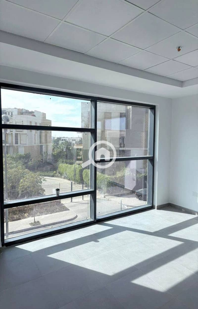 Fully finished office with air conditioning at the best price in Portal Mall, Sodic Beverly Hills, minutes from Arkan Plaza - Widok 4