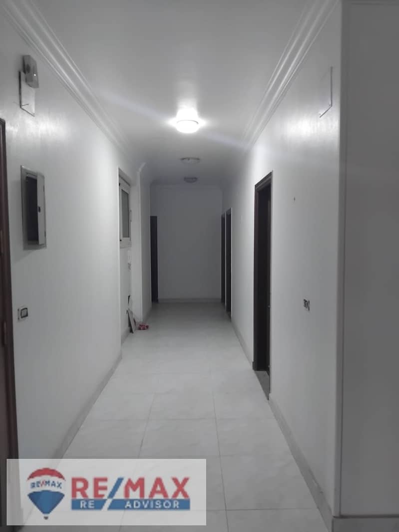 7 a72ea1ca-8b39-49c5-a07c-dd1fdc9c28ca. jpg
