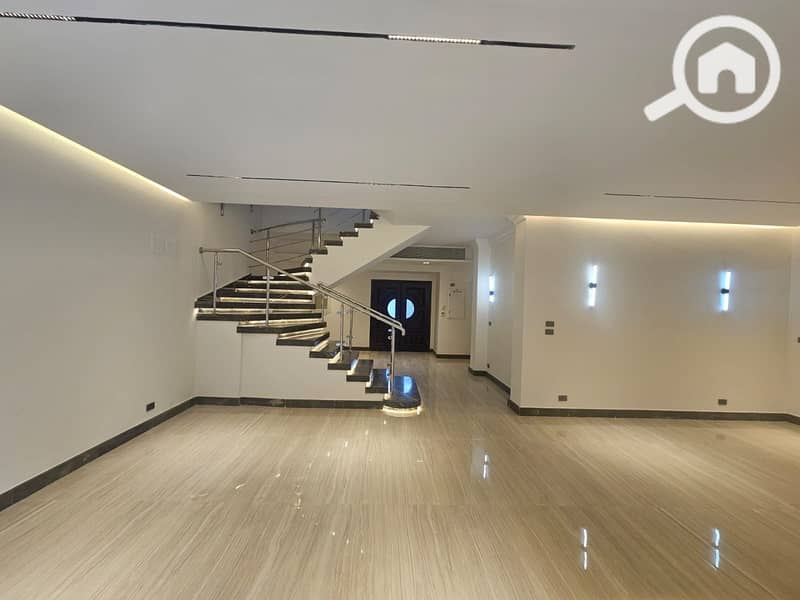 Model T villa at a great price without violations, featuring a swimming pool and 4 bedrooms. - Ansicht 6