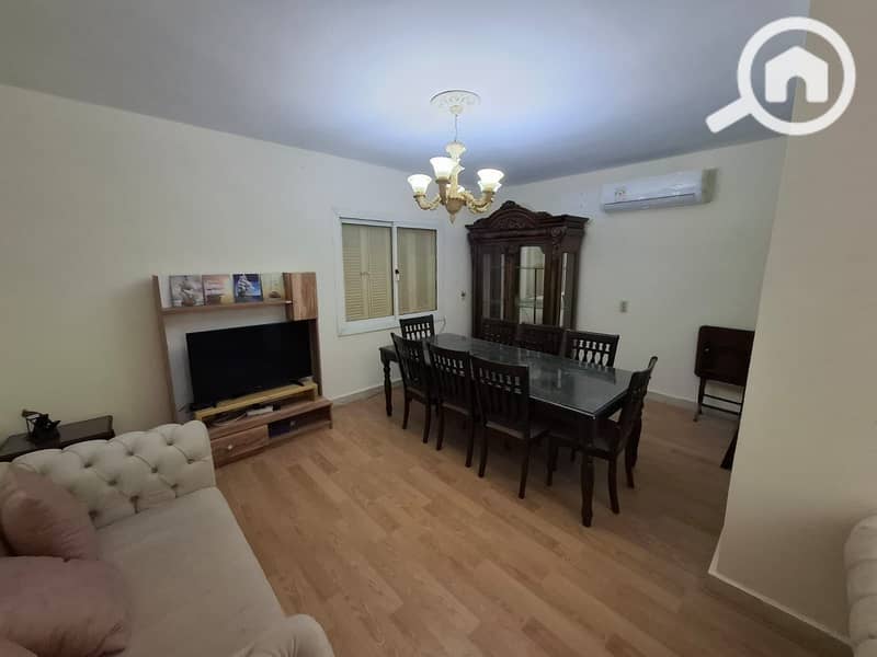 Furnished ground floor apartment for rent in Garden Compound, Hadayek El Mohandeseen – pohled 2