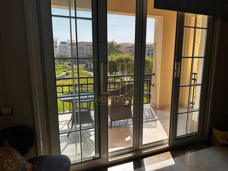 Semi furnished apartment 3rooms prime view rent Regents Park New Cairo - Widok 5