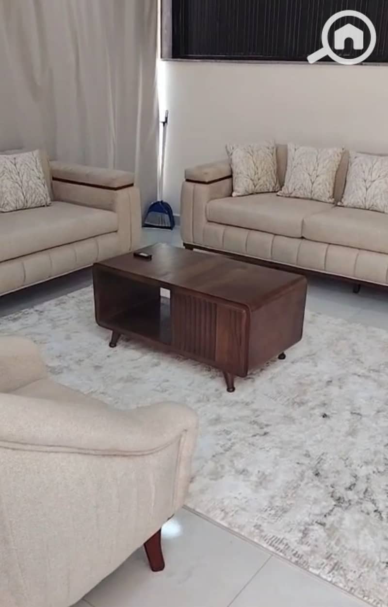 4 1000142375. jpg