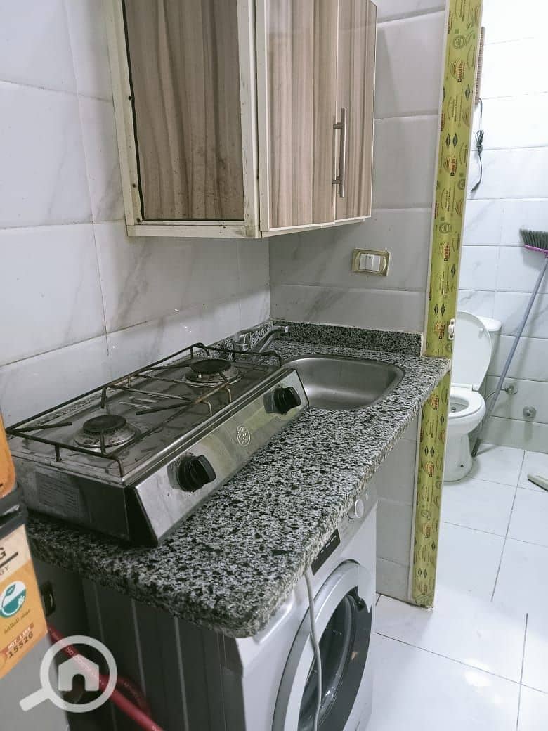3 78647. jpg