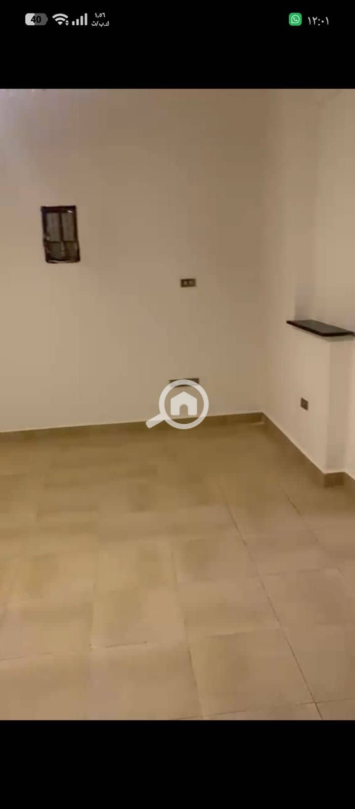 Apartment for rent in Al-Nafseg 5, First Settlement, 180 square meters with a private entrance, 3 rooms, a large wooden kitchen with a water heater, and 2 bathrooms with a water heater. – pohled 2