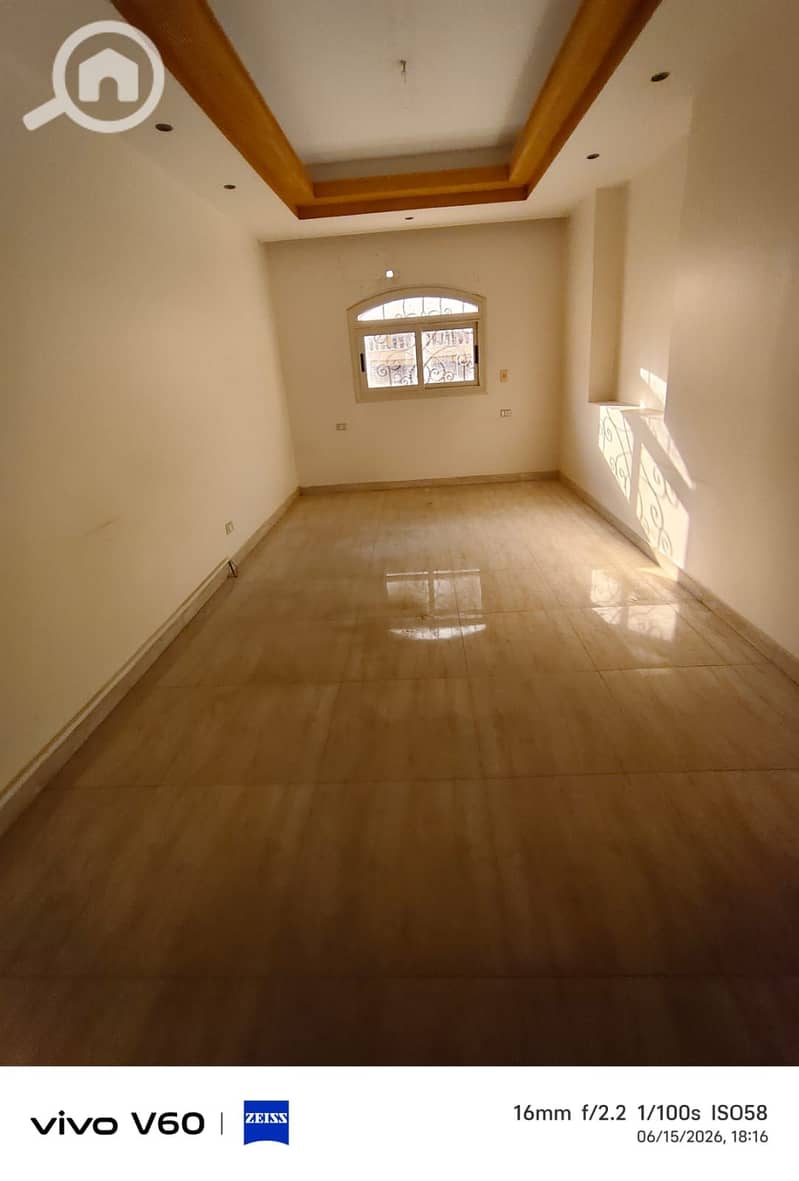 6 1000299032. jpg