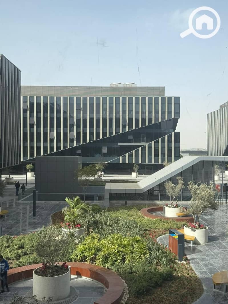 An office for rent 84m with air conditioning in EDNC - Al-Tajamu' - Vista 4