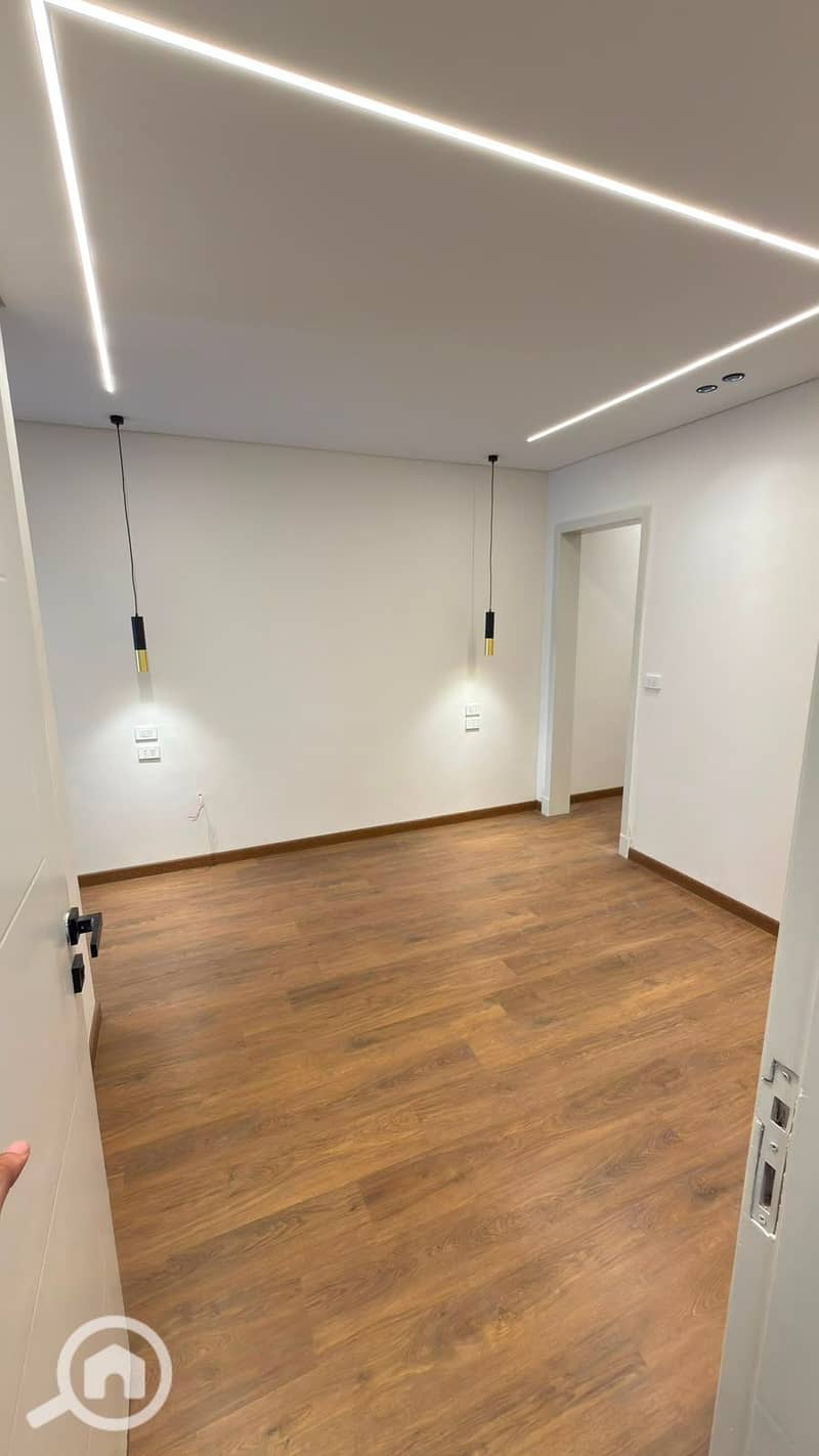 Apartment for sale in Compound One Katameya, 130 m, super lux, special, never lived in, garage, distinctive tower, lower loading percentage. – další