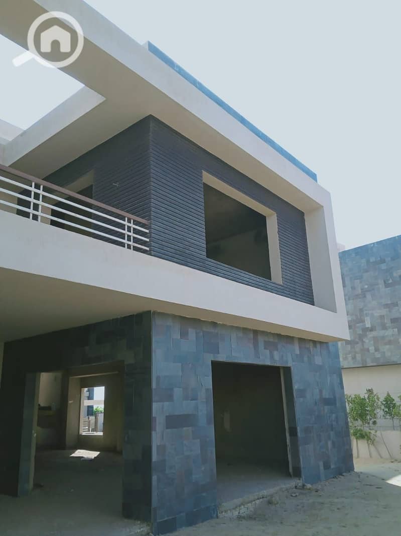 Independent villa for sale 720m immediate delivery in Elkarma 4 compound in front of Elrabwa compound - Ansicht 3
