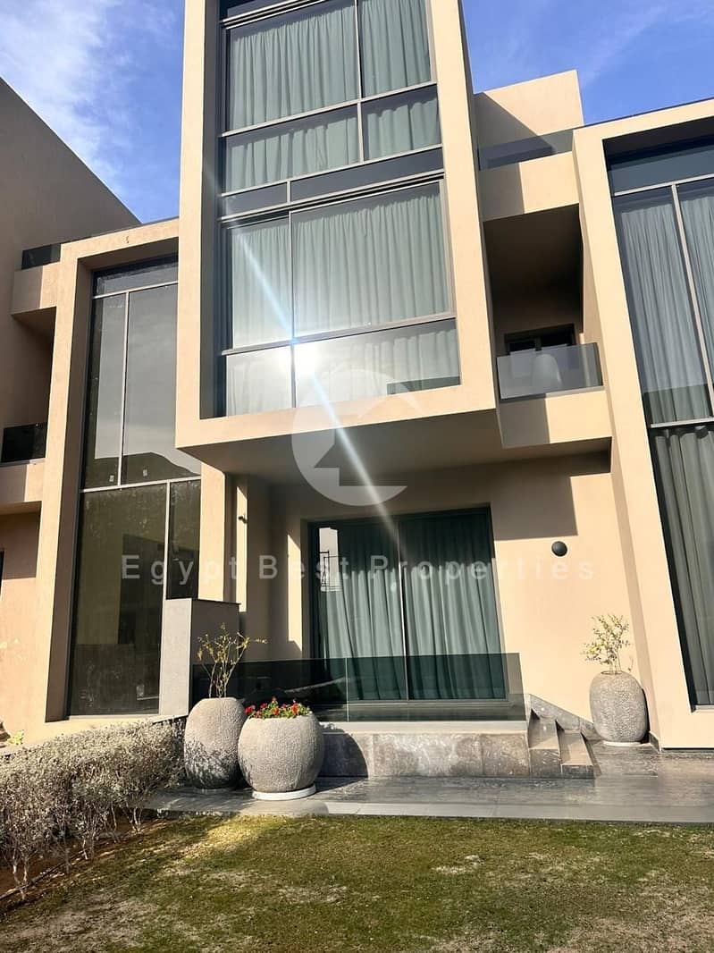 Villa for sale in Waterway Villas New Cairo 6 Bedrooms Prime Location Ready to move - Bild 5