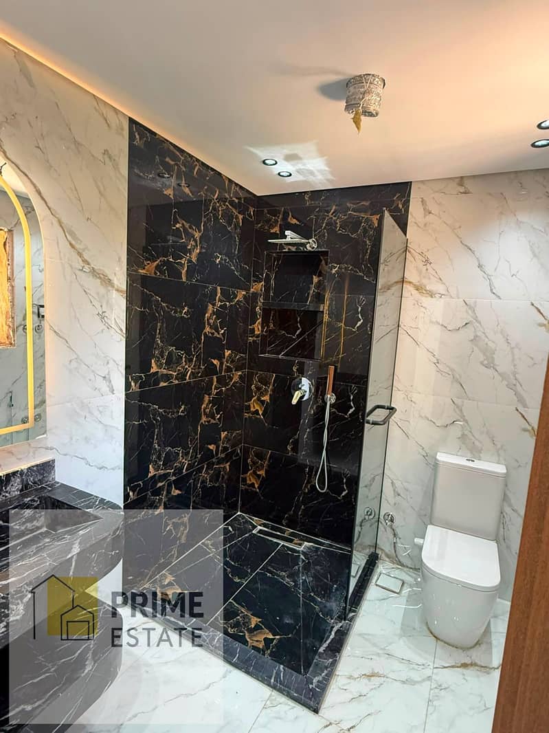 **Apartment for Sale in Madinaty B2 | 211 SQM | Luxury Ultra Super Lux Finishing | Garden View | Steps from Madinaty Sporting Club** - Więcej