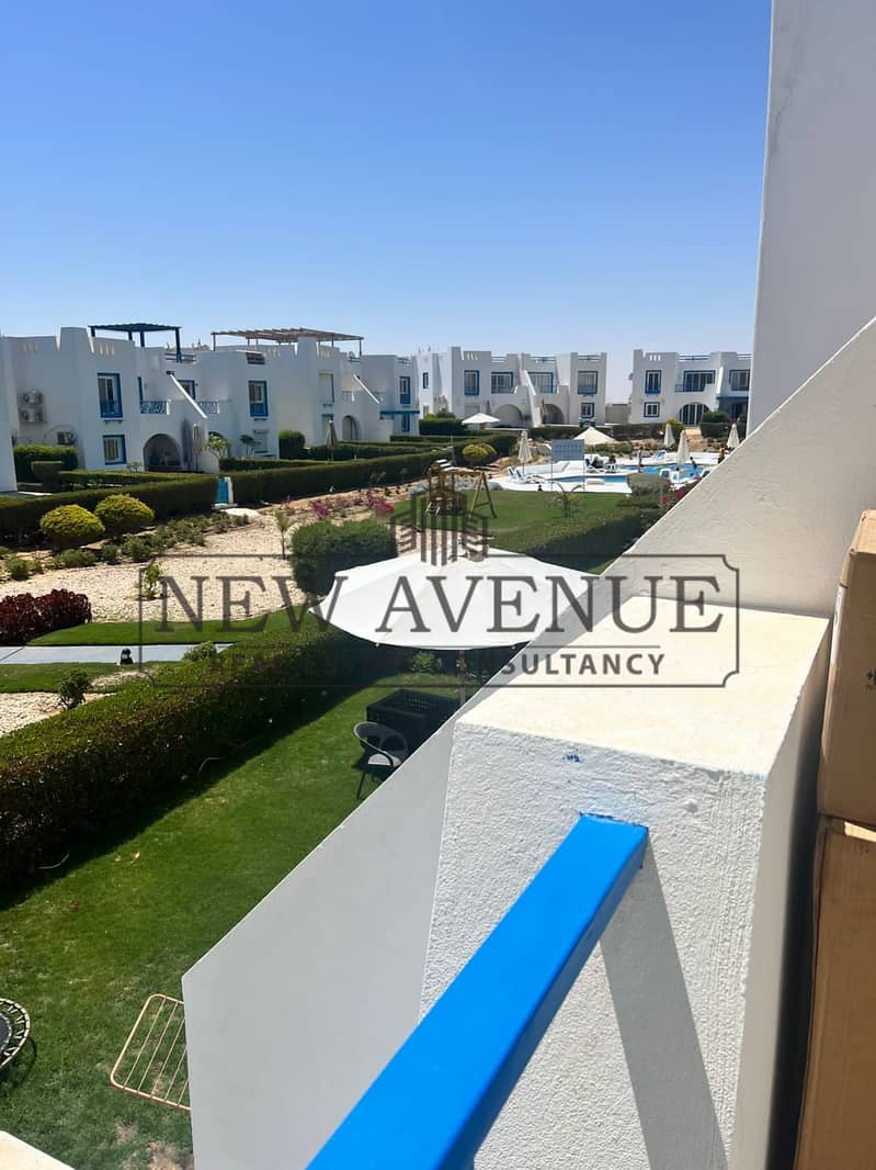 Super lux finishing with furnished and appliances - very prime location overlooking landscape and swimming pool - ready to move - Bahary - Więcej