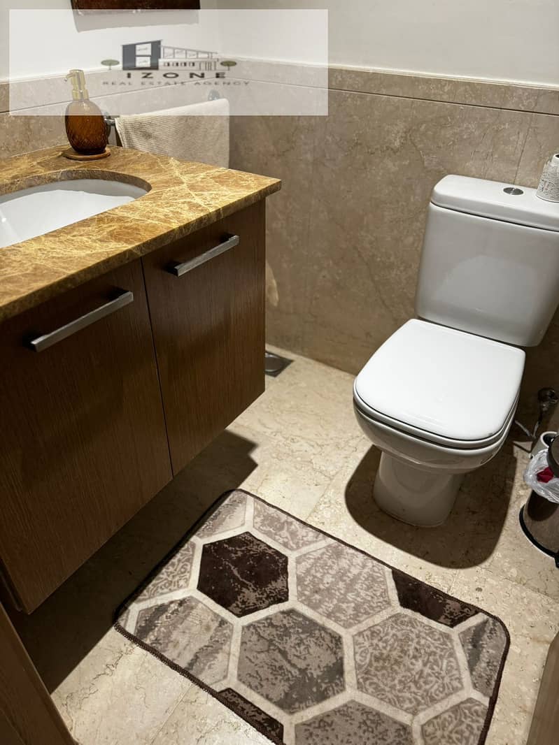 10 990c8810-d7ec-4a6e-891f-0257144366de. jpeg