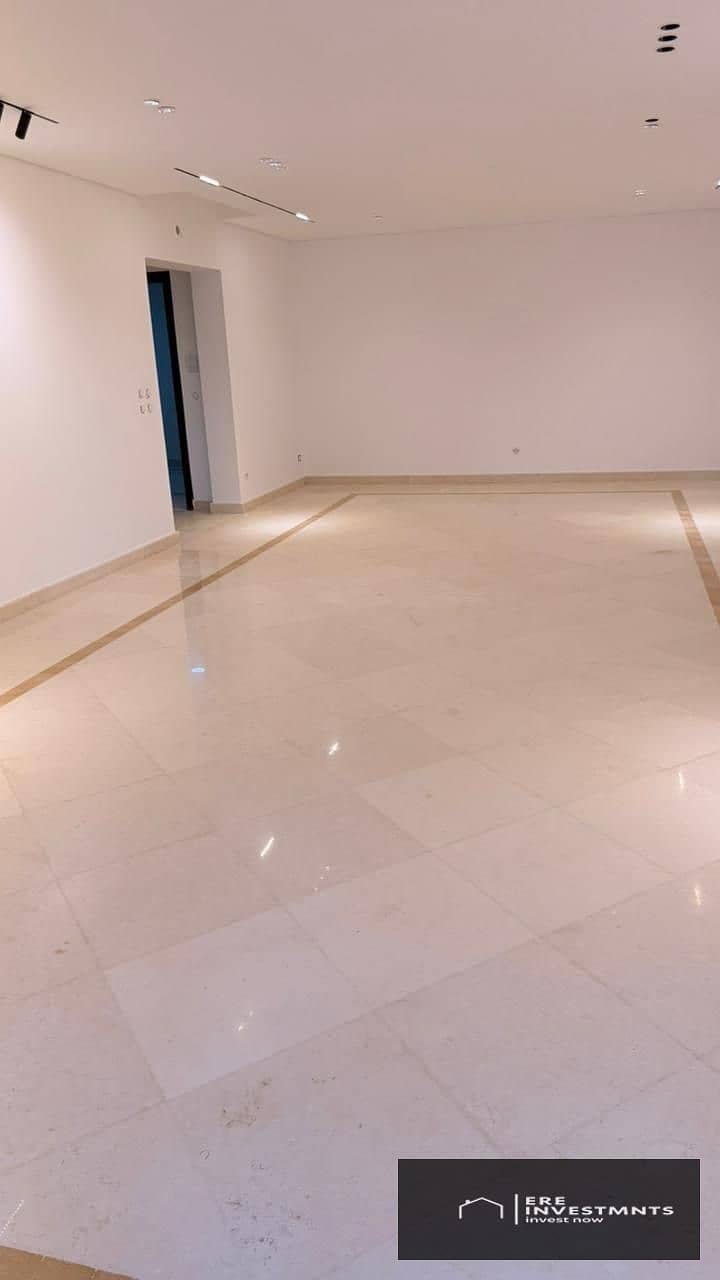 Apartment for sale Fully finished Ultra super lux at very prime location in Mivida New Cairo – pohled 4