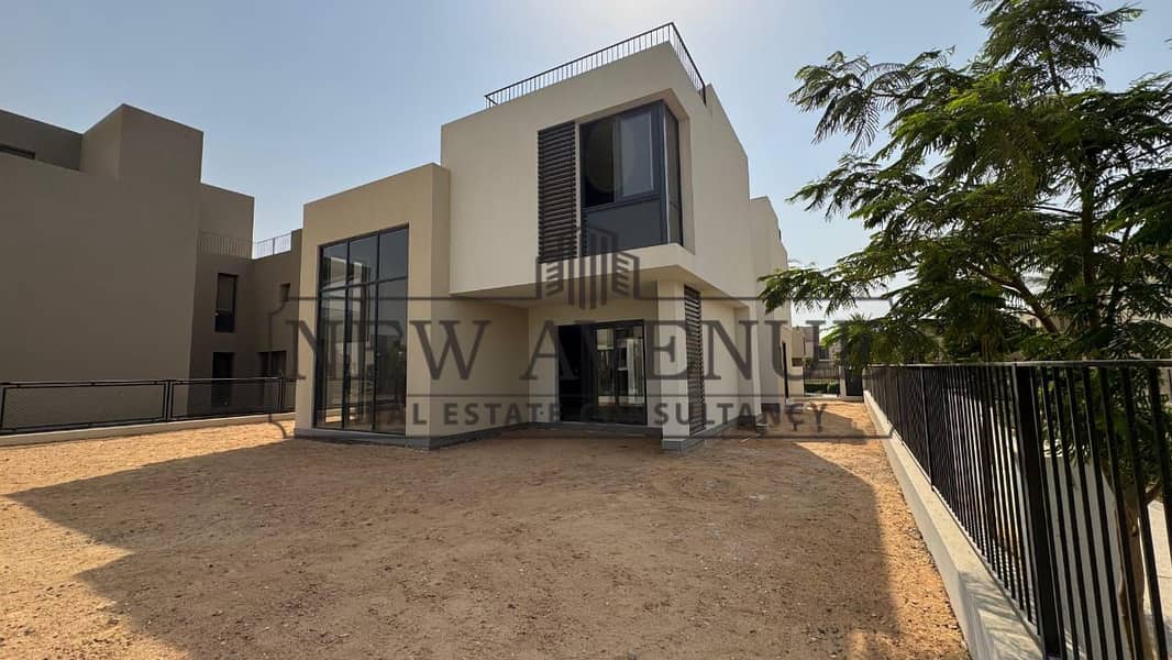 Sodic East Ready to move Luxury Standalone Corner Villa with Open Landscape View 5 Master Bedrooms Wide Private Garden - Ansicht 6