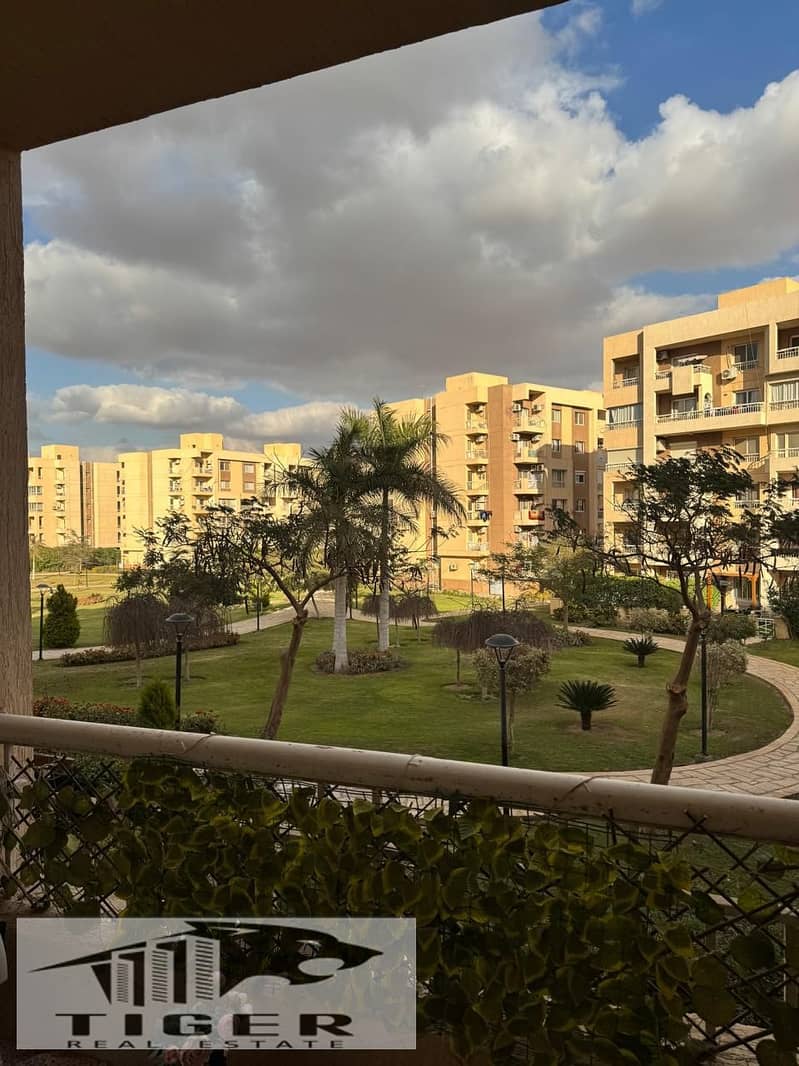 165 sqm apartment with a garden view B11 in Madinaty, steps away from services - Vista 2