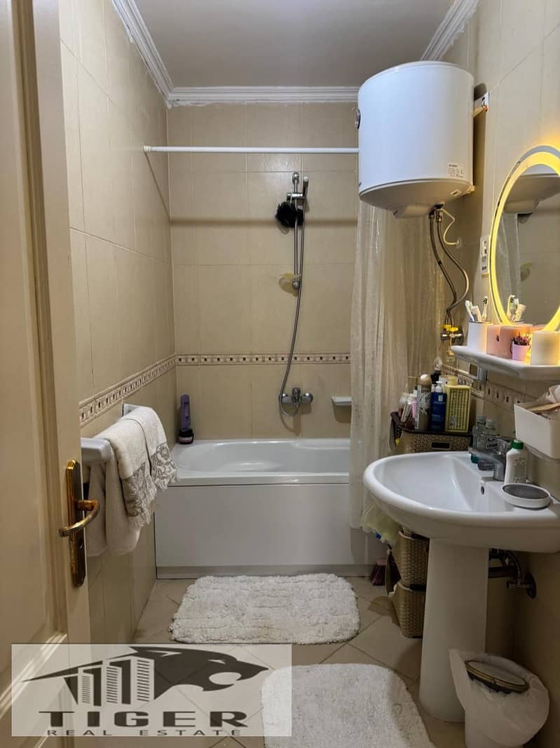 165 sqm apartment with a garden view B11 in Madinaty, steps away from services - Vista 5