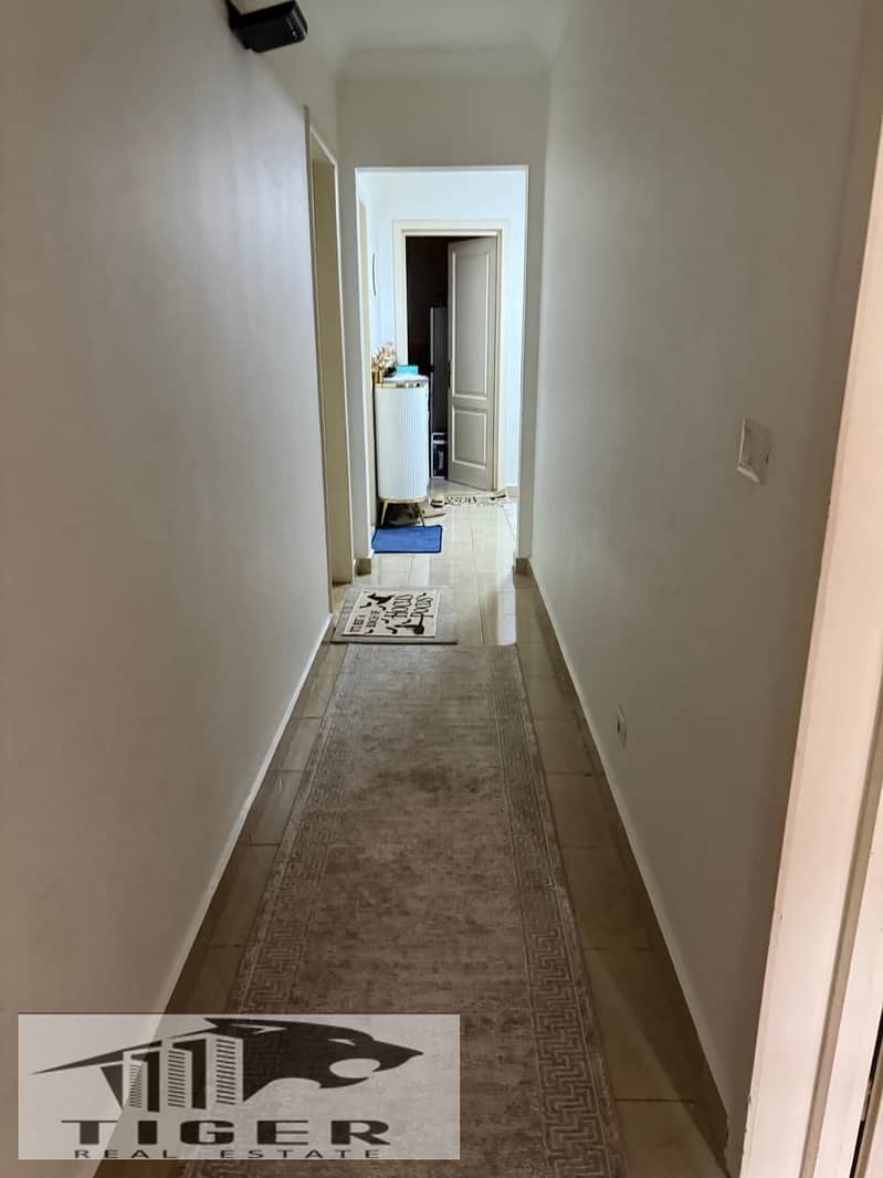 165 sqm apartment with a garden view B11 in Madinaty, steps away from services - Vista 6