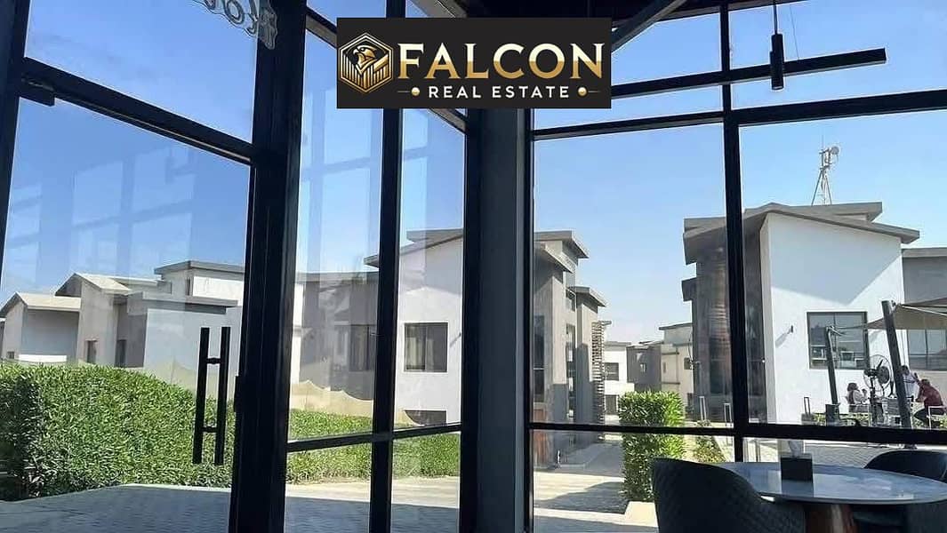 Hassan Allam Neighbors 3-Floor Villa for sale 35% discount in Creek Town Next to Swan Lake - Więcej