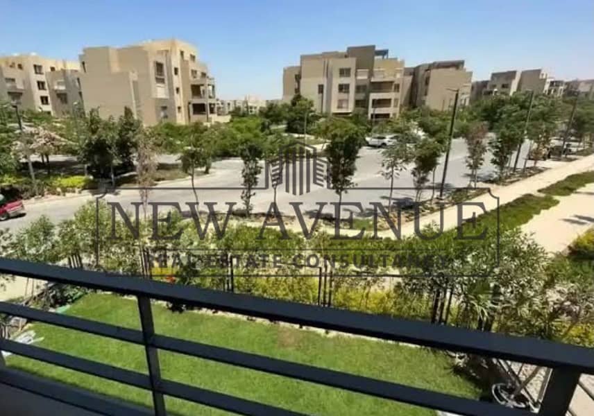 Apartment at palm hills new cairo for sale fully finished prime location ready to move open view with kitchen - Widok 3