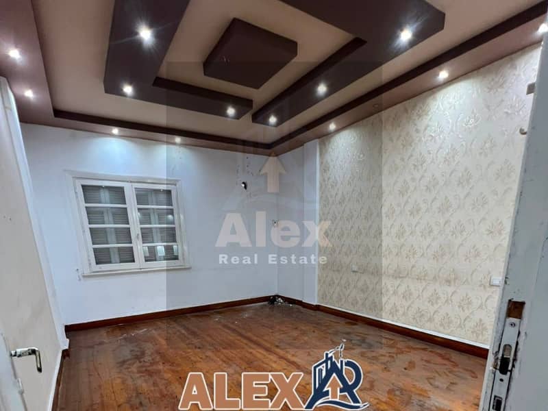 Office for rent in Kafr Abdo, Abu Qir Street - Ansicht 2