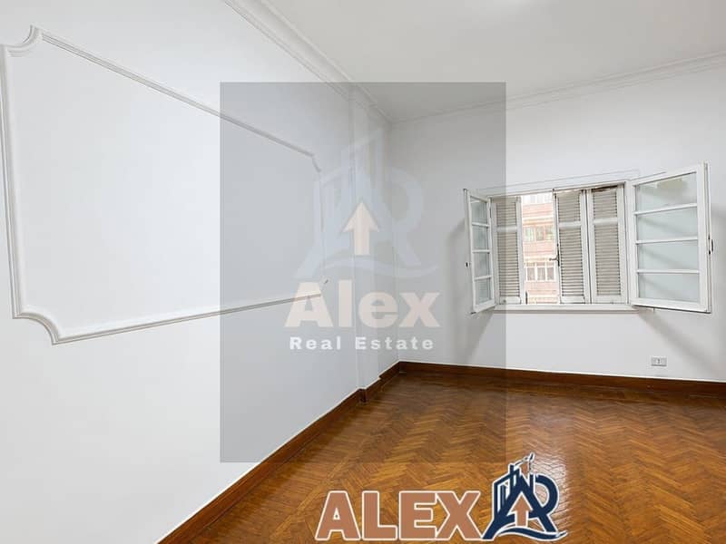 Office for rent in Kafr Abdo, Abu Qir Street - Ansicht 3
