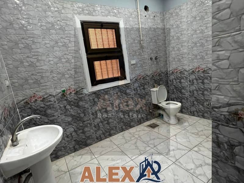 Office for rent in Kafr Abdo, Abu Qir Street - Mehr