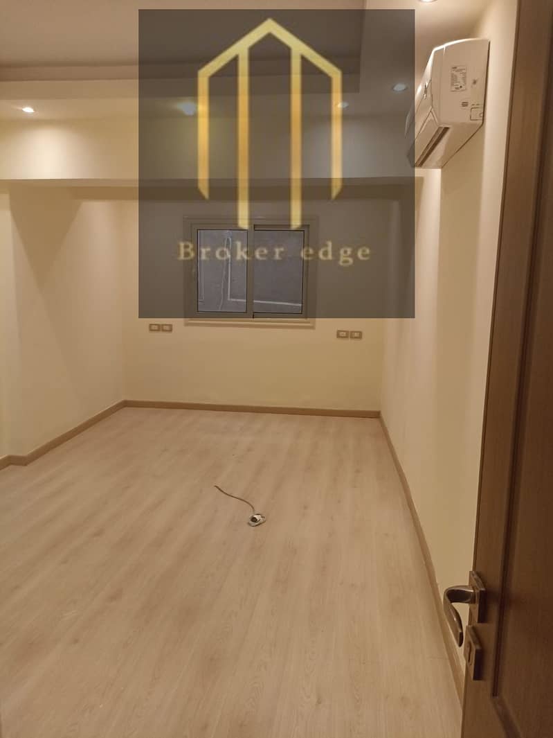 Office for rent next to Baron Palace, Salah Salem, and El Marghany Street, 220 meters - Bild 2