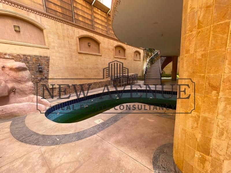 fully finished Standalone ready to move with pool prime location best price in Al Narges 2 - New cairo - Aanzicht 3