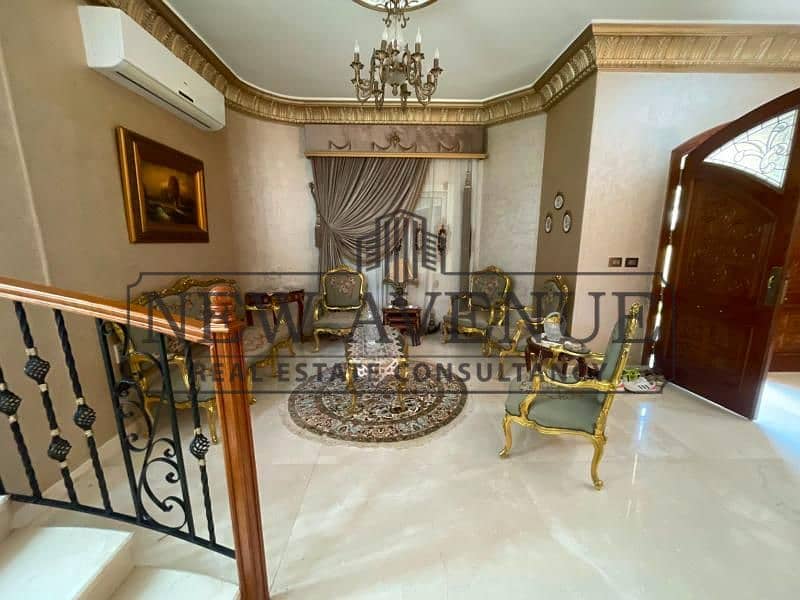 fully finished Standalone ready to move with pool prime location best price in Al Narges 2 - New cairo - Aanzicht 5