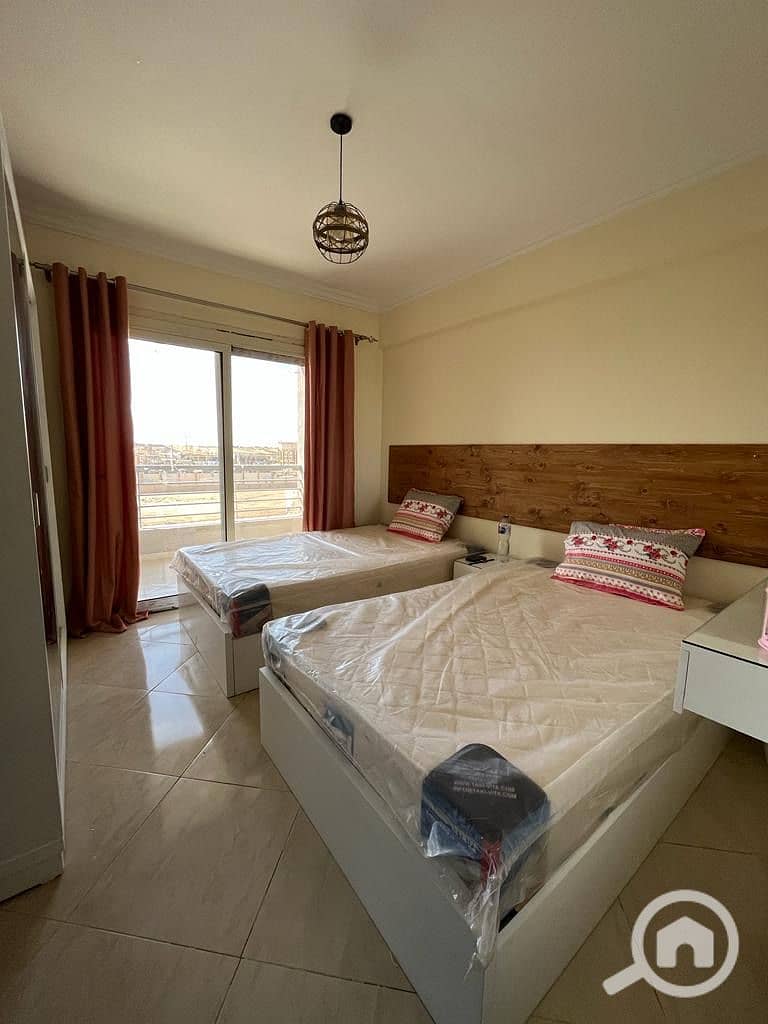 For rent, a furnished apartment in Dar Masr Compound, Sheikh Zayed, next to Beverly Hills. - Widok 6