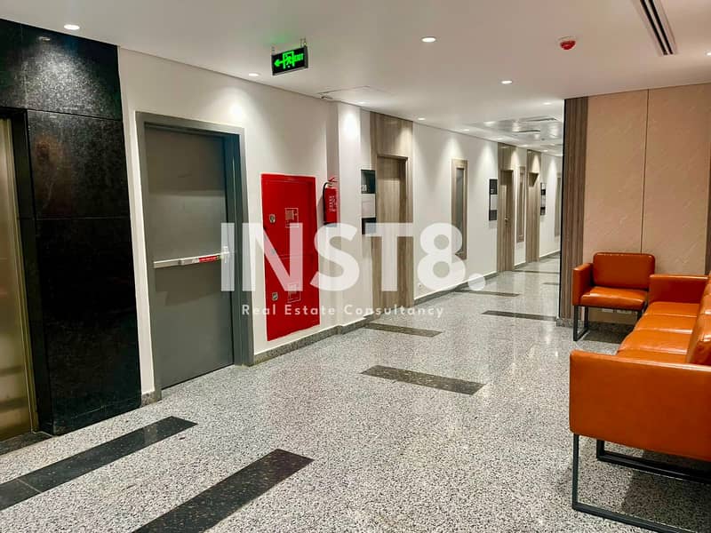 Office For Rent| High-end Finishing with ACs and Panorama View – další