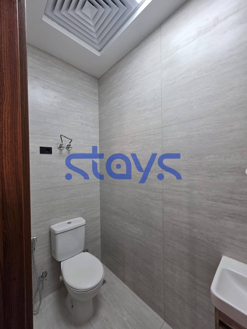 7 9aa698d9-5898-49e7-ad3a-cf69245c419f. jpg